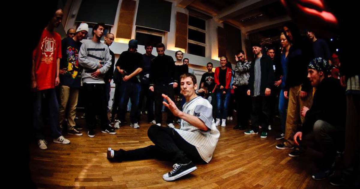 La breakdance a Bari: sei sopravvissuti si sfidano in ''battle'' con le altre ''crew''